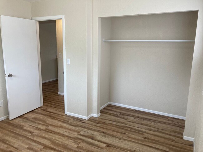 Building Photo - Mid-Century Four Bedroom in Candalaria, La...