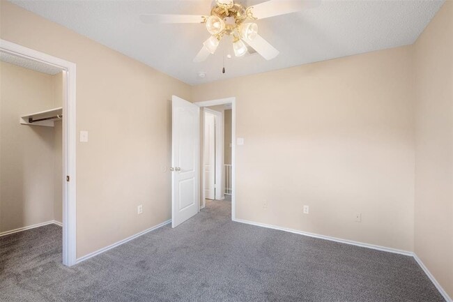 Building Photo - 2507 Byfield Dr