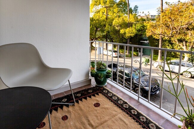 Balcony - 5850 Foothill Dr