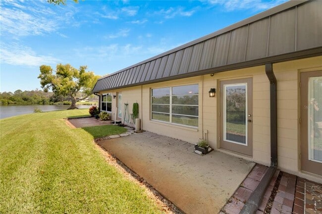 Building Photo - 4112 Hampton Dr