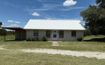 Building Photo - 102 Haynes Rd
