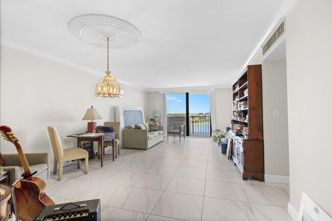 Building Photo - 1208 Marine 901 Way