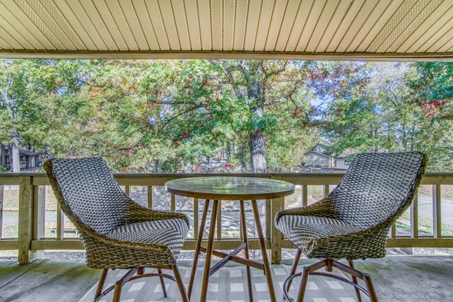 Building Photo - 101 Pine Forest Dr