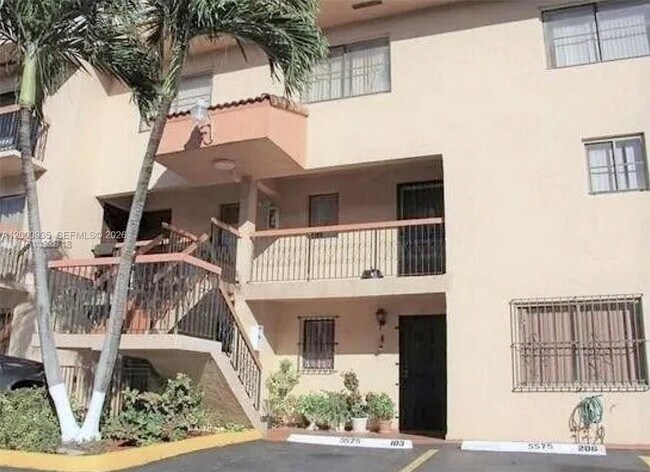 Building Photo - 5575 W 26th Ct