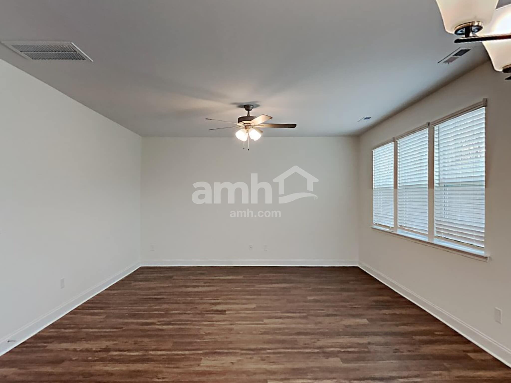 Building Photo - 2149 Laurel Vlg Cir