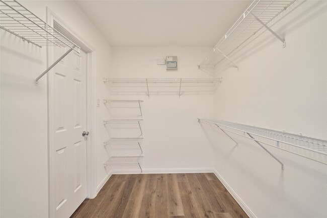 Building Photo - 3501 Buckingham Ln