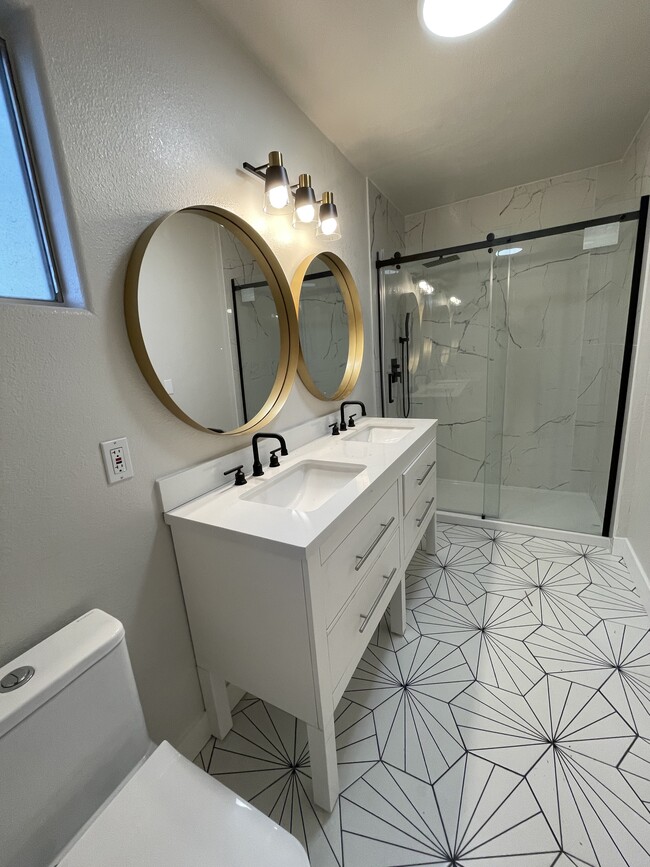 Building Photo - 7292 Dambacher Dr