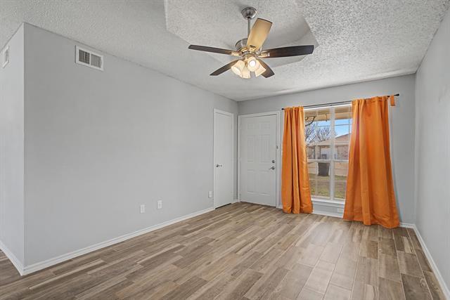 Building Photo - 114 Prairie Creek Cir