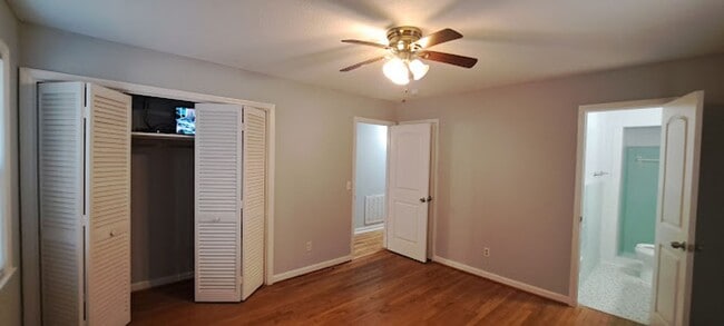 Building Photo - Magnificent Remodel Three Bedroom Home!