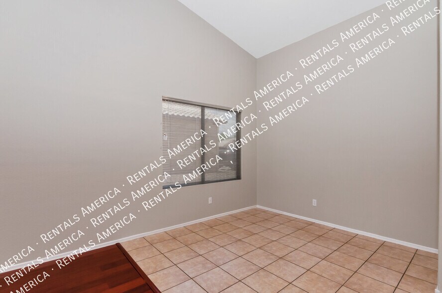 Building Photo - 9971 E Paseo San Bernardo