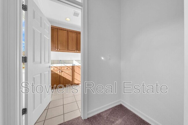 Building Photo - 6044 Claret Ct