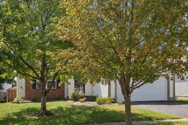 Building Photo - 761 Erin St