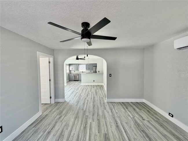 Building Photo - 2728 1st Ave S