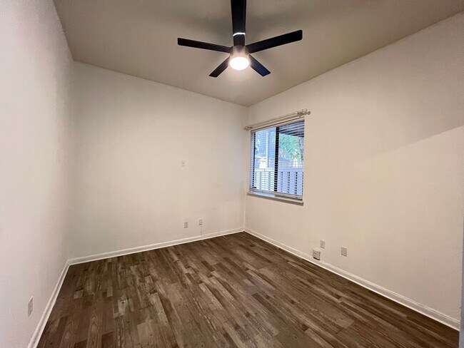 Building Photo - Perfect Home waiting for you!
