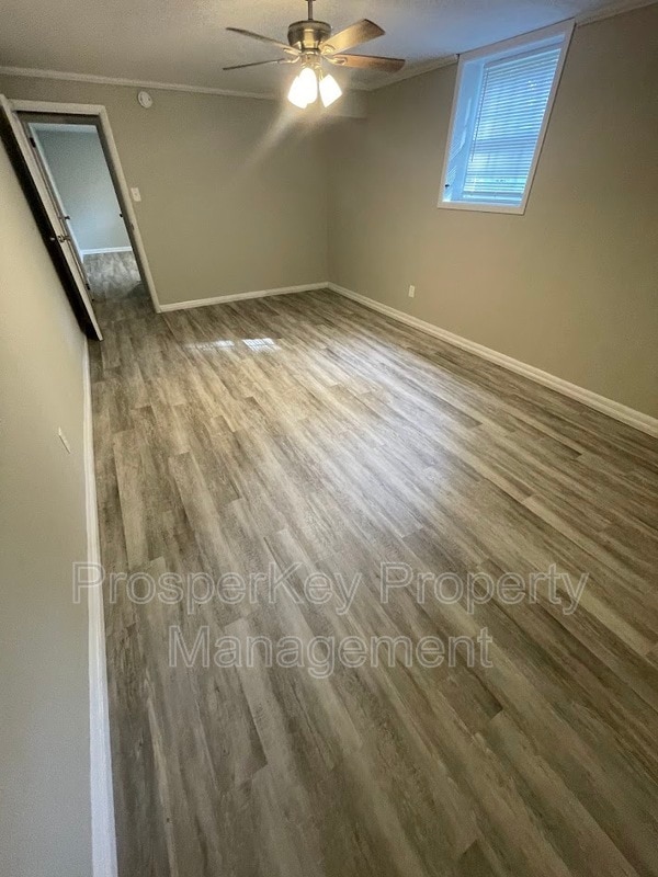 Building Photo - 1211 Timberlane Dr