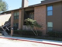 Building Photo - 7522 Holly Hill Dr