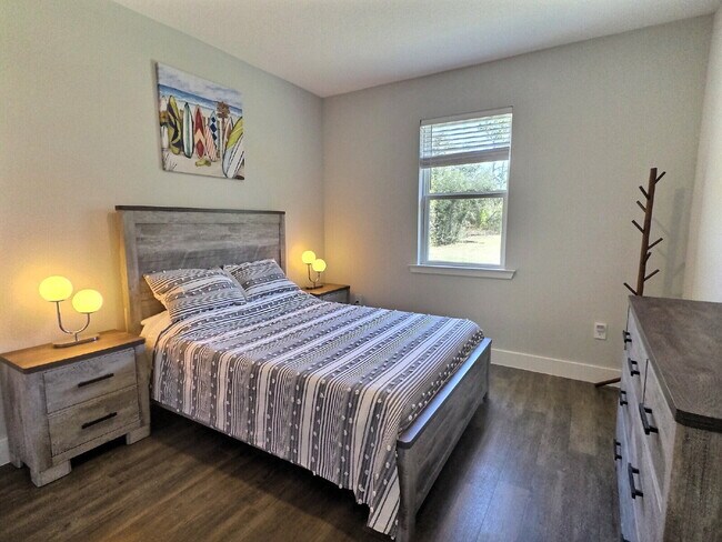 Building Photo - Great turn key rental in North Port!