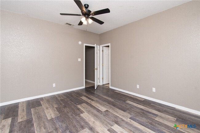 Building Photo - 3007 Dannen Ct