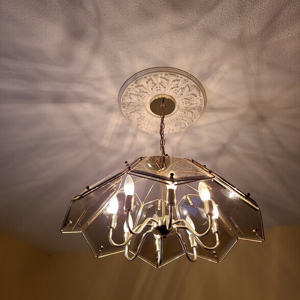 Customer lighting with dimmer switches - 715 N McBride St