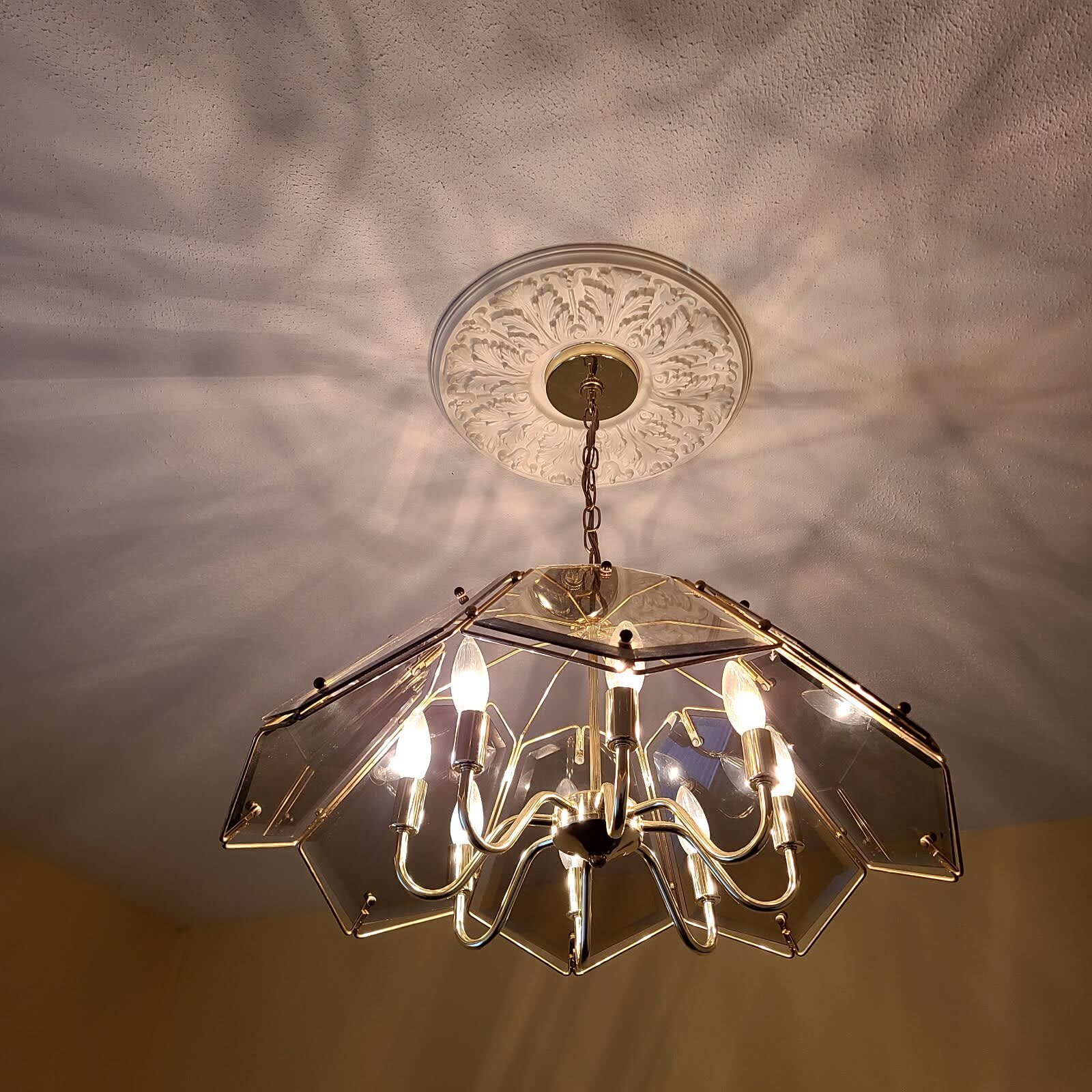Customer lighting with dimmer switches - 715 N McBride St