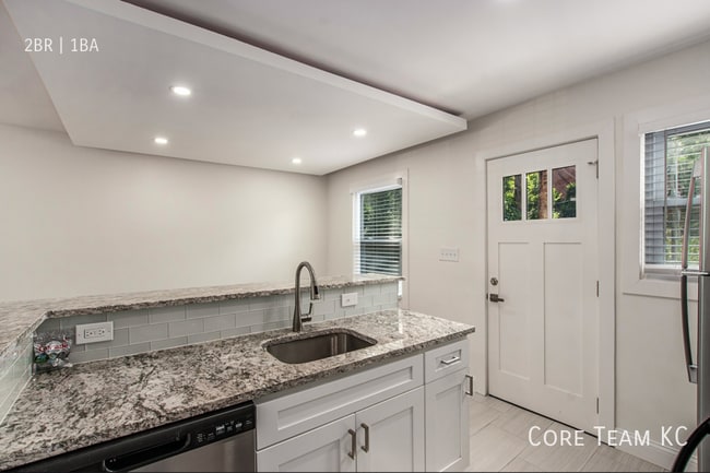 Building Photo - 5044 Baltimore Ave