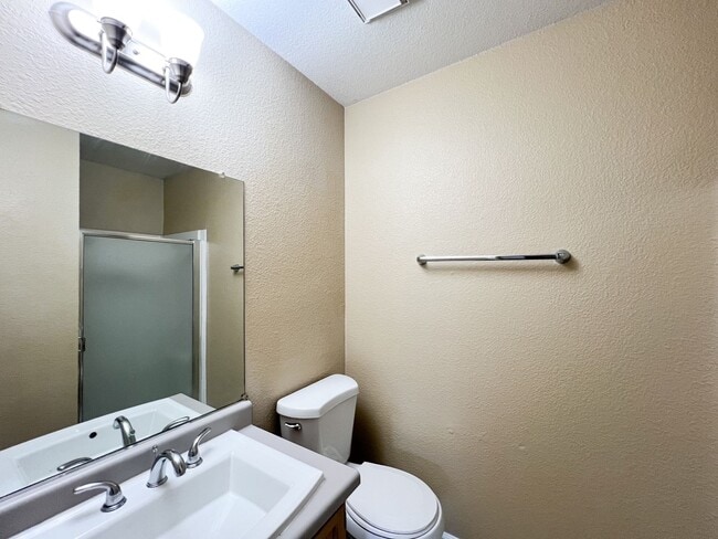 Building Photo - Two Bedroom Napa Condo