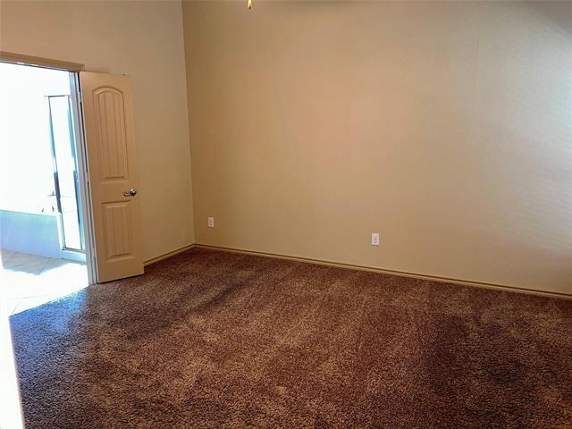 Building Photo - 8 Mapleridge Dr