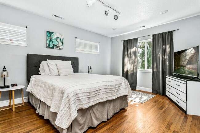 Building Photo - 3187 S Signorello Ln