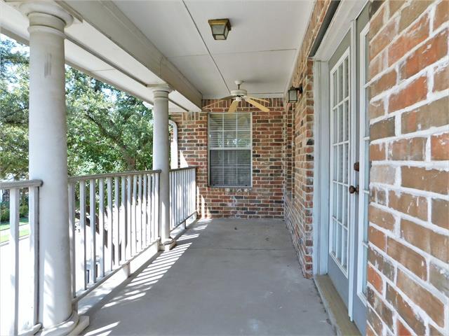 Building Photo - 4400 Ballymena Dr