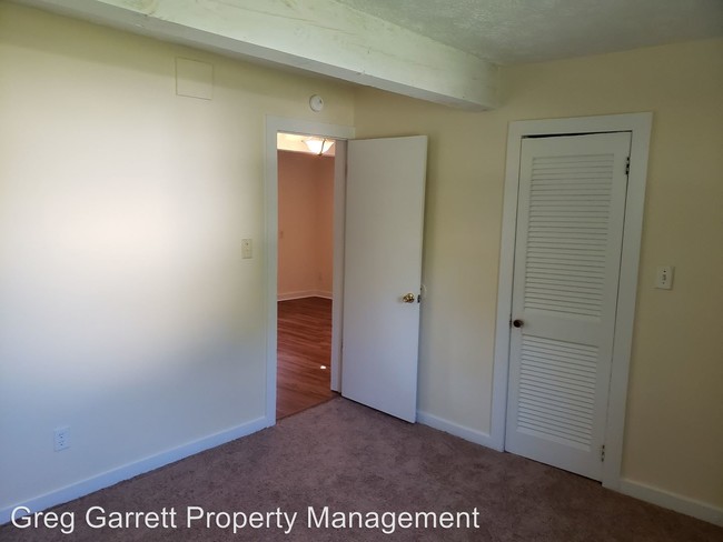 Building Photo - 2 br, 1 bath House - 303 Settlers Landing