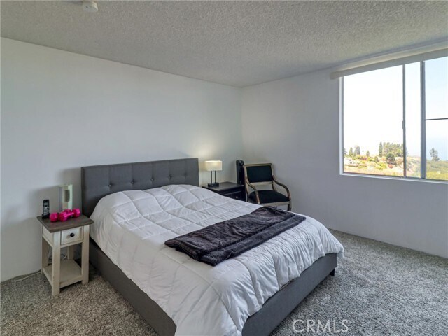 Building Photo - 6542 Ocean Crest Dr