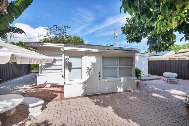 Building Photo - 439 28th St