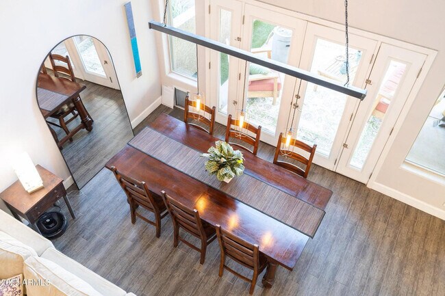 Building Photo - 5442 S Hurricane Ct