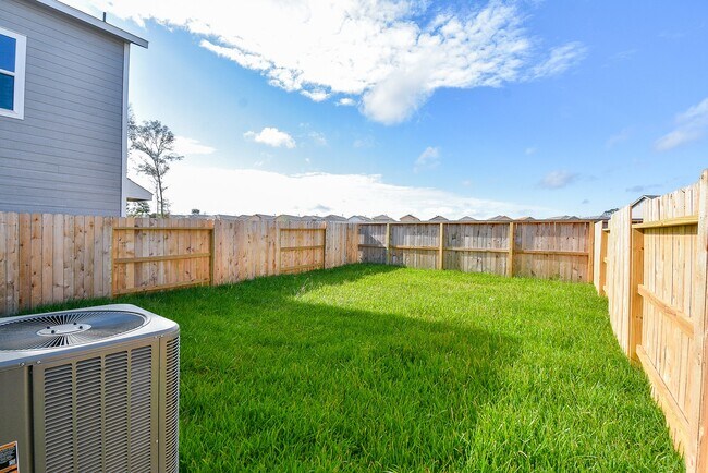 Building Photo - 21430 Carosella Dr