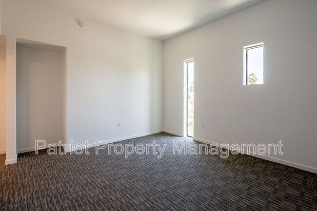 Building Photo - 1130 N 2nd St