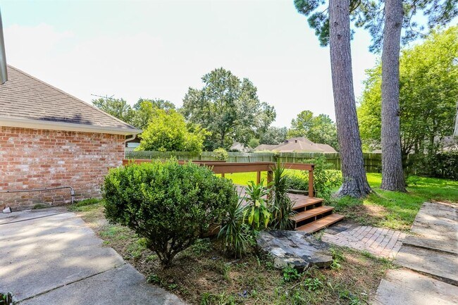 Building Photo - 8215 Wimbledon Ln