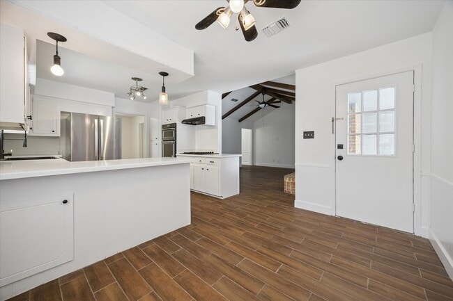 Building Photo - 12315 Whittington Dr