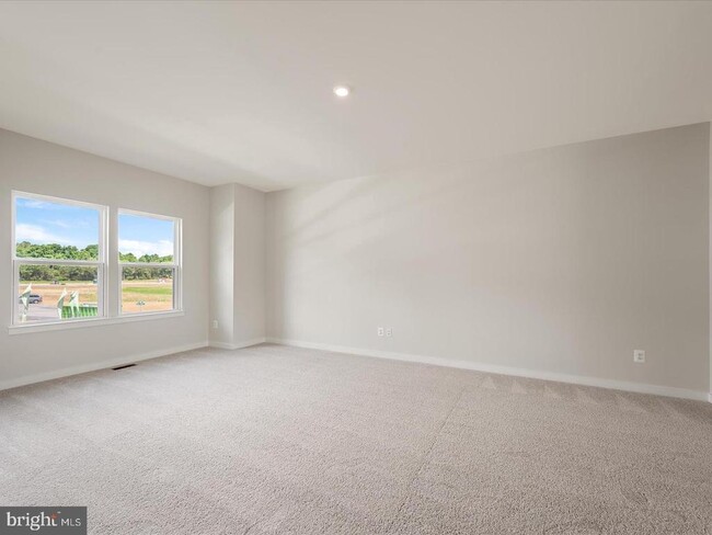 Building Photo - 17 Lyriq Ct