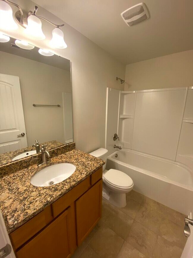 Building Photo - 509 Brier Crossings Loop