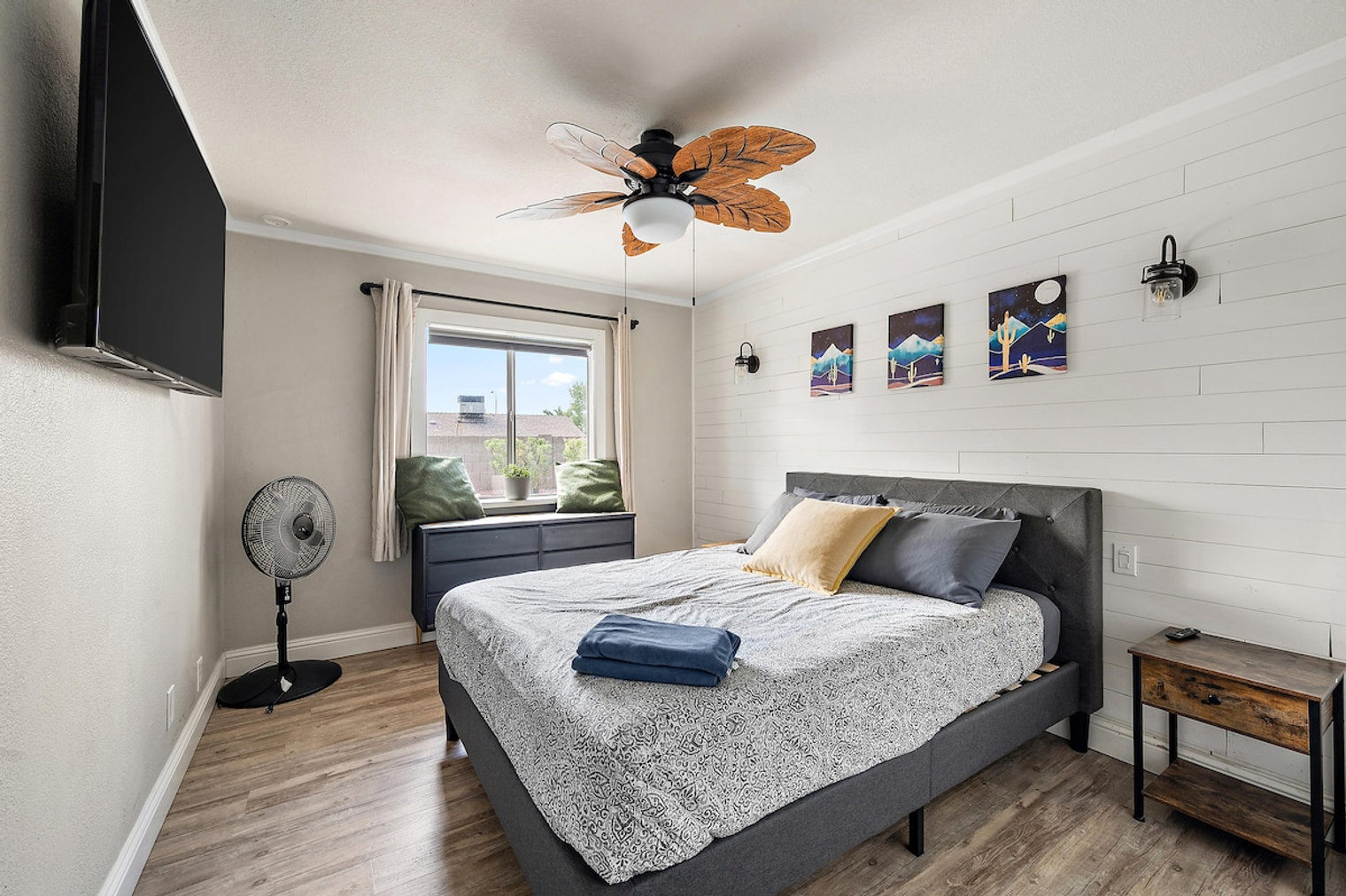 Building Photo - 4329 E Cherokee St