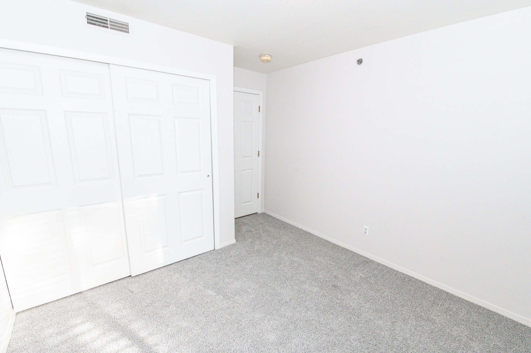 Building Photo - 543 S 900 E
