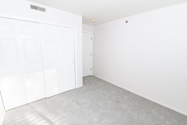 Building Photo - 543 S 900 E