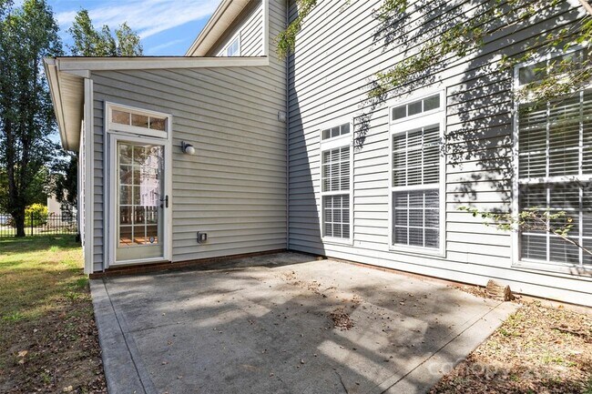 Building Photo - 5006 Rosewater Ln