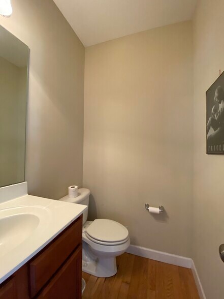 Building Photo - 122 Azalea Rdg