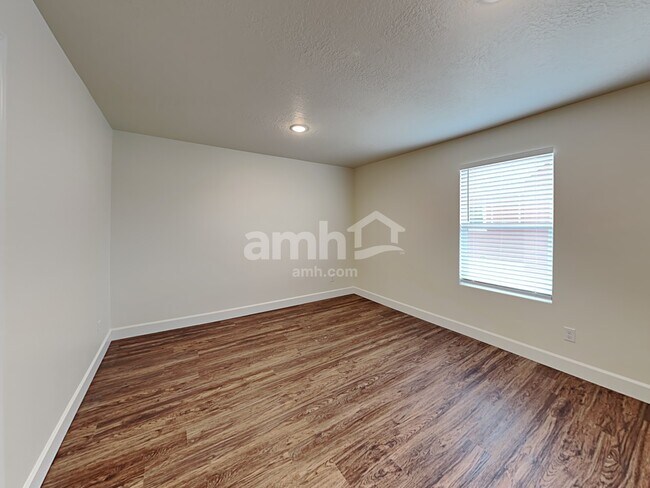 Building Photo - 6108 W Copper Hawk Dr