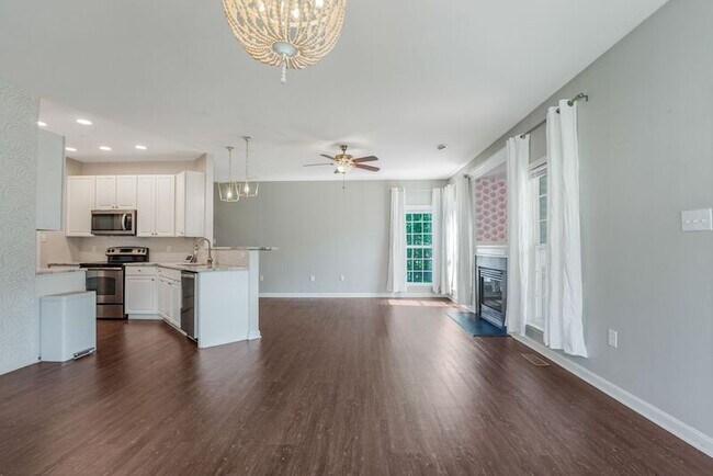 Building Photo - 2408 Ruffin Dr