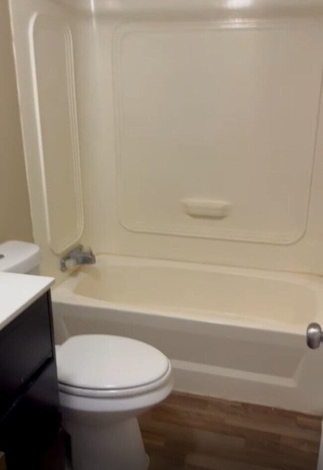 Building Photo - 76 County Rd 2292