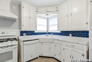 Building Photo - 2202 W Hermosa Dr