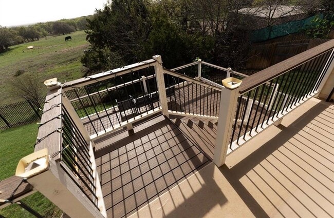 Building Photo - 348 Cross Timbers Dr