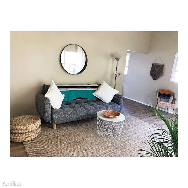 Building Photo - 2 br, 1 bath Apartment - 710 3rd St